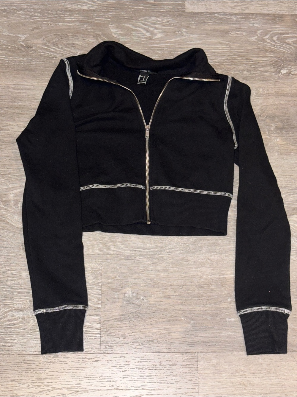 Forever 21 Black Cropped Zip-Front Top with Contrast Stitching